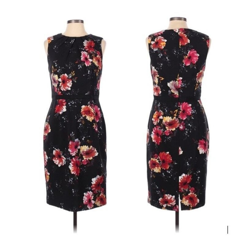 Black Floral sleeveless fitted dress very flattering size 4 Excellent Condition